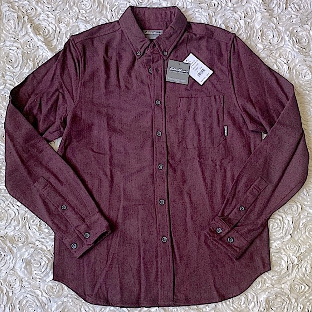 New Eddie Bauer mens button down shirt size small